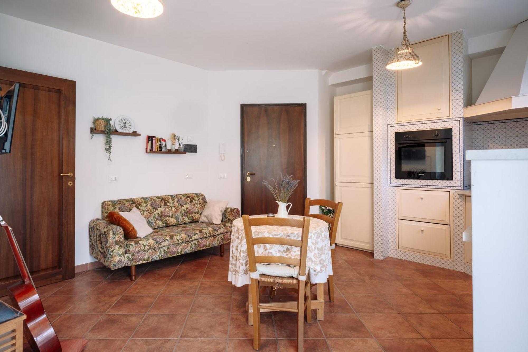 Ema'S Guest House Лукка Экстерьер фото